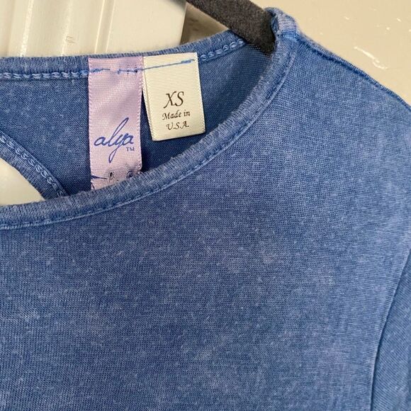 Blue shirt - Picture 3 of 4